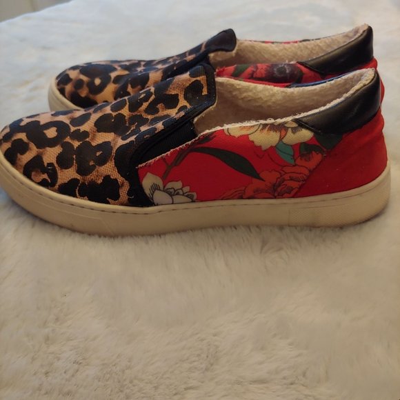 Steve Madden Shoes - Steven by Steve Madden Addis contrasting pattern leopard / floral shoe 7